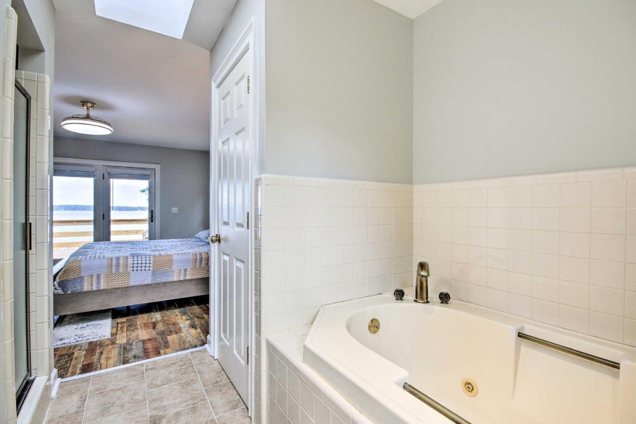 Gilbert Lakefront Retreat With Private Dock! Hollywood Point Εξωτερικό φωτογραφία